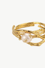 Load image into Gallery viewer, Nest Pearl Gold-Plated Ring